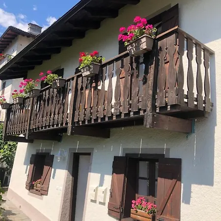 Ancienne Maisonnette Apartman