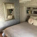Ancienne Maisonnette Apartment