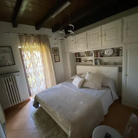 Ancienne Maisonnette Apartment