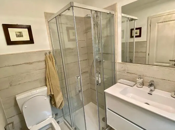 Ancienne Maisonnette * 奥斯塔